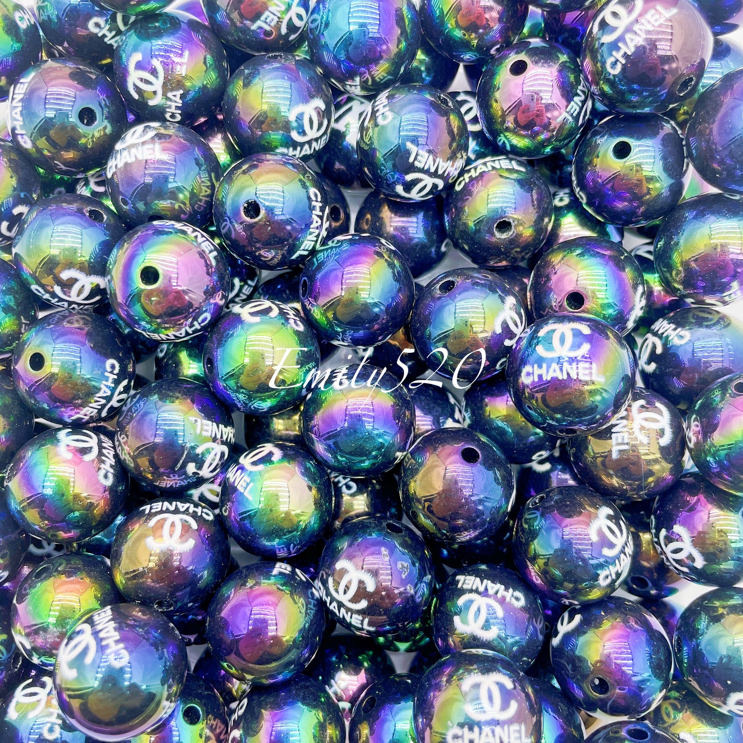 【C317】💄 Laser Rainbow Acrylic CC/LUV 20MM Beads