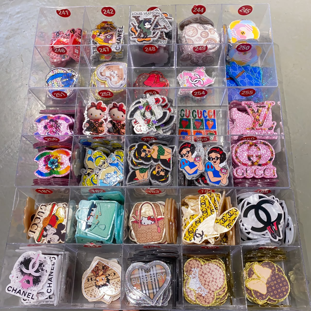 00831# Flat back glitter designer acrylics for badgereel/pop socket/shaker notebook