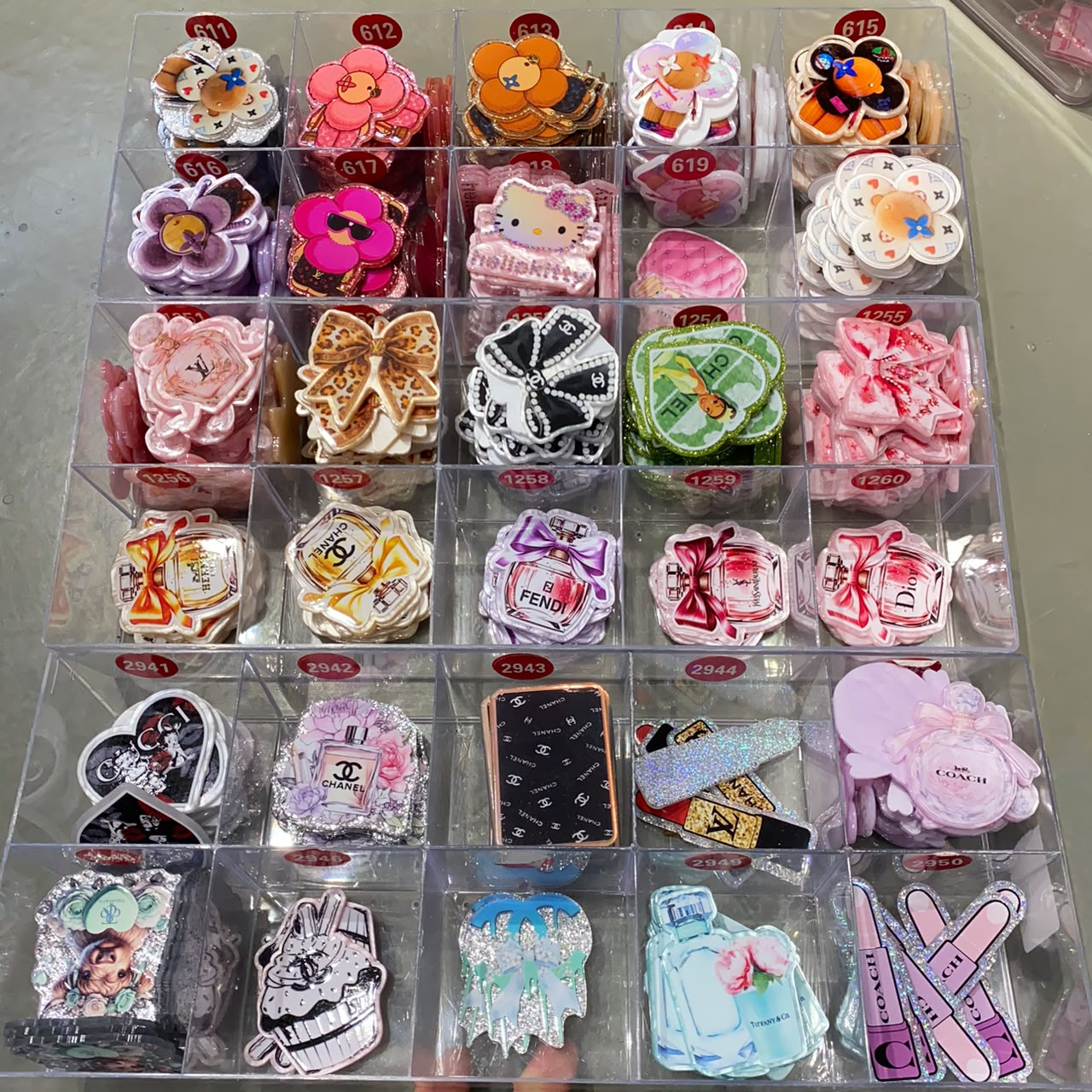 00831# Flat back glitter designer acrylics for badgereel/pop socket/shaker notebook