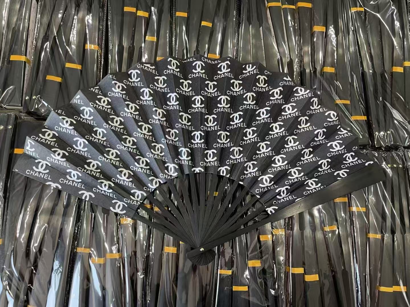 【333】HQ-solid wood Fans