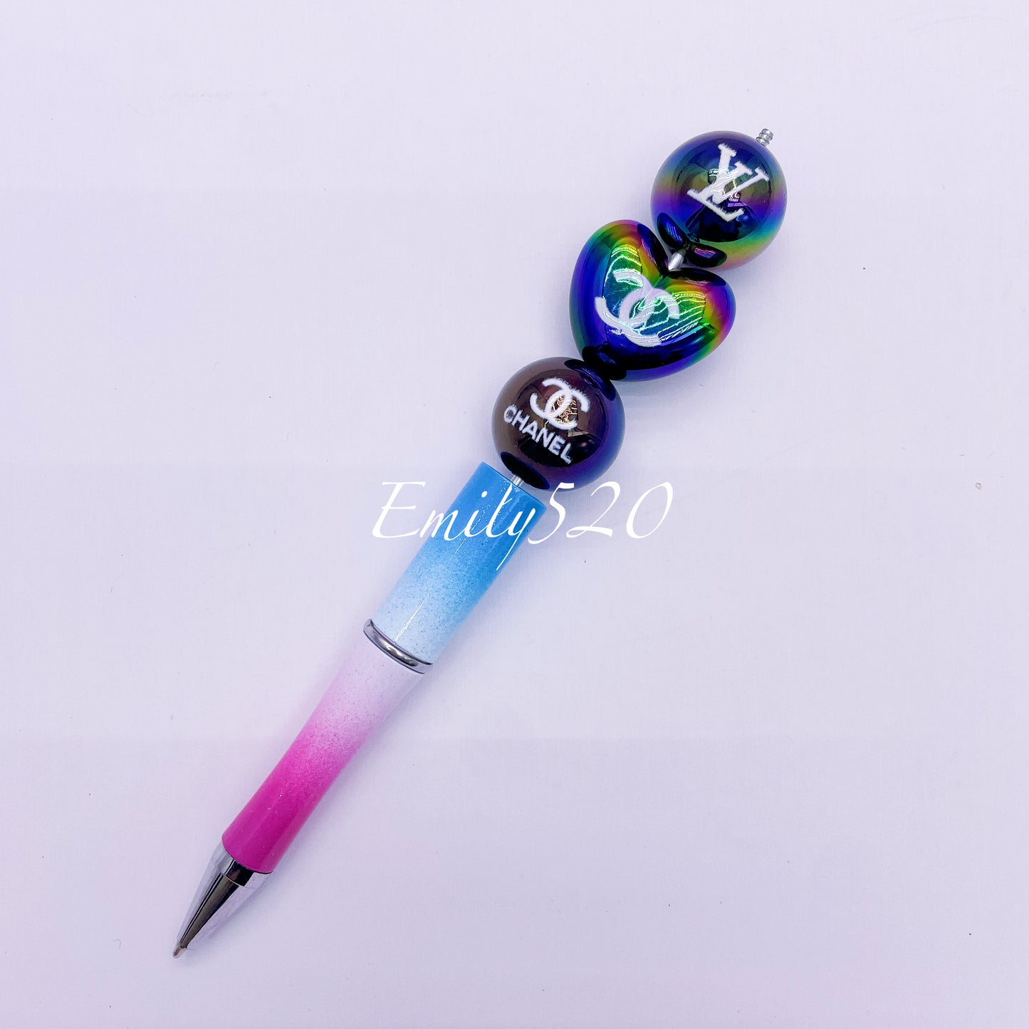 【C317】💄 Laser Rainbow Acrylic CC/LUV 20MM Beads