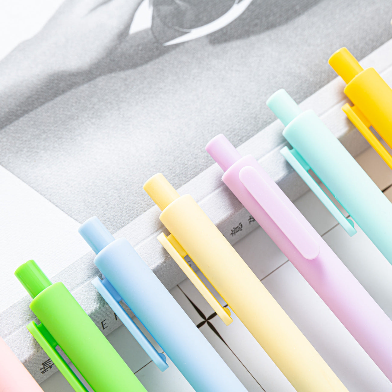 Plastic ballpoint pens for pen wrap DIY