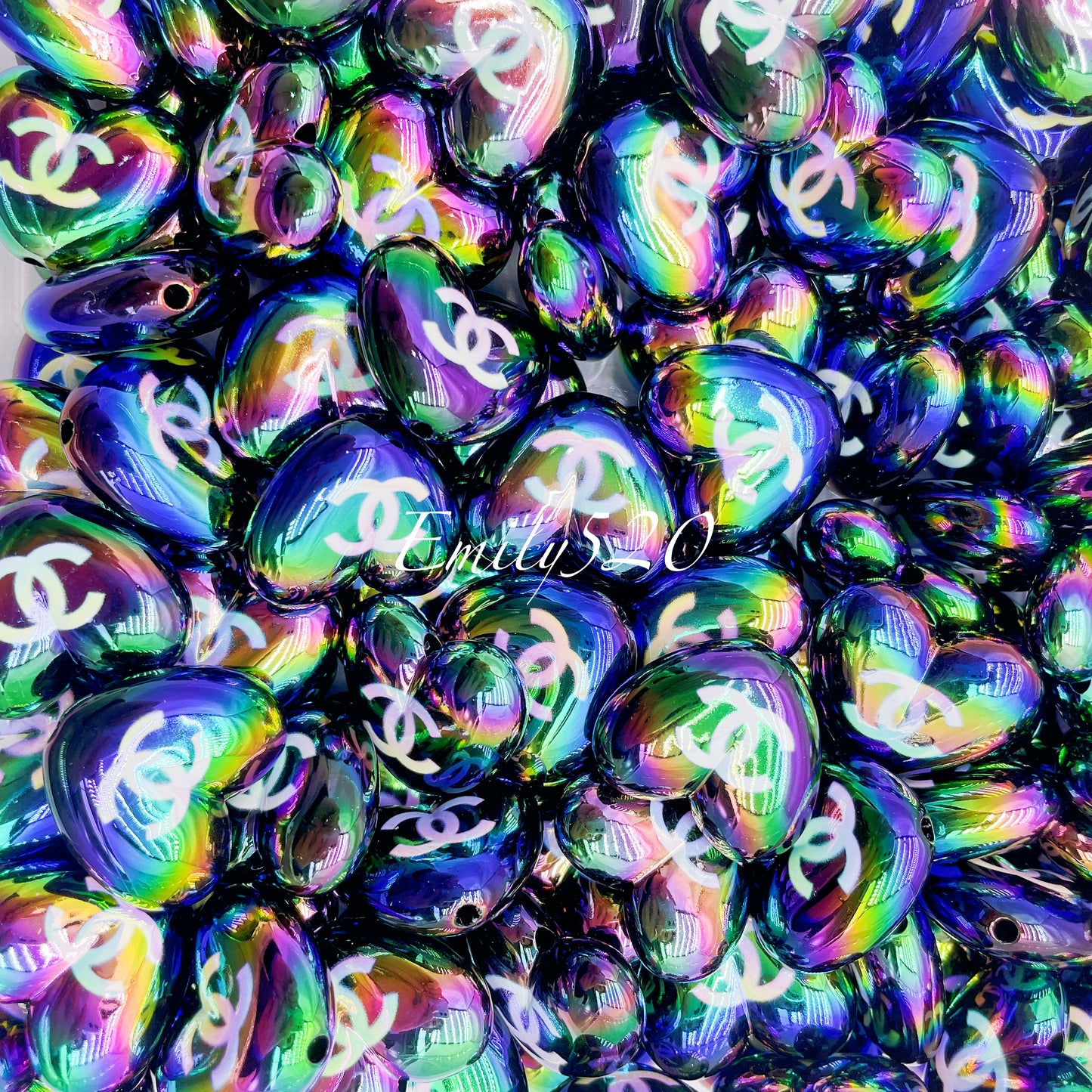 【C317】💄 Laser Rainbow Acrylic CC/LUV 20MM Beads