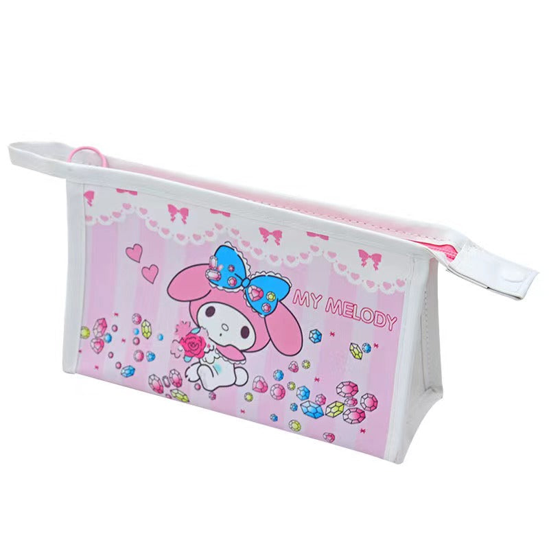 （再入荷!!）サンリオ 化粧ポーチ（防水仕様）
